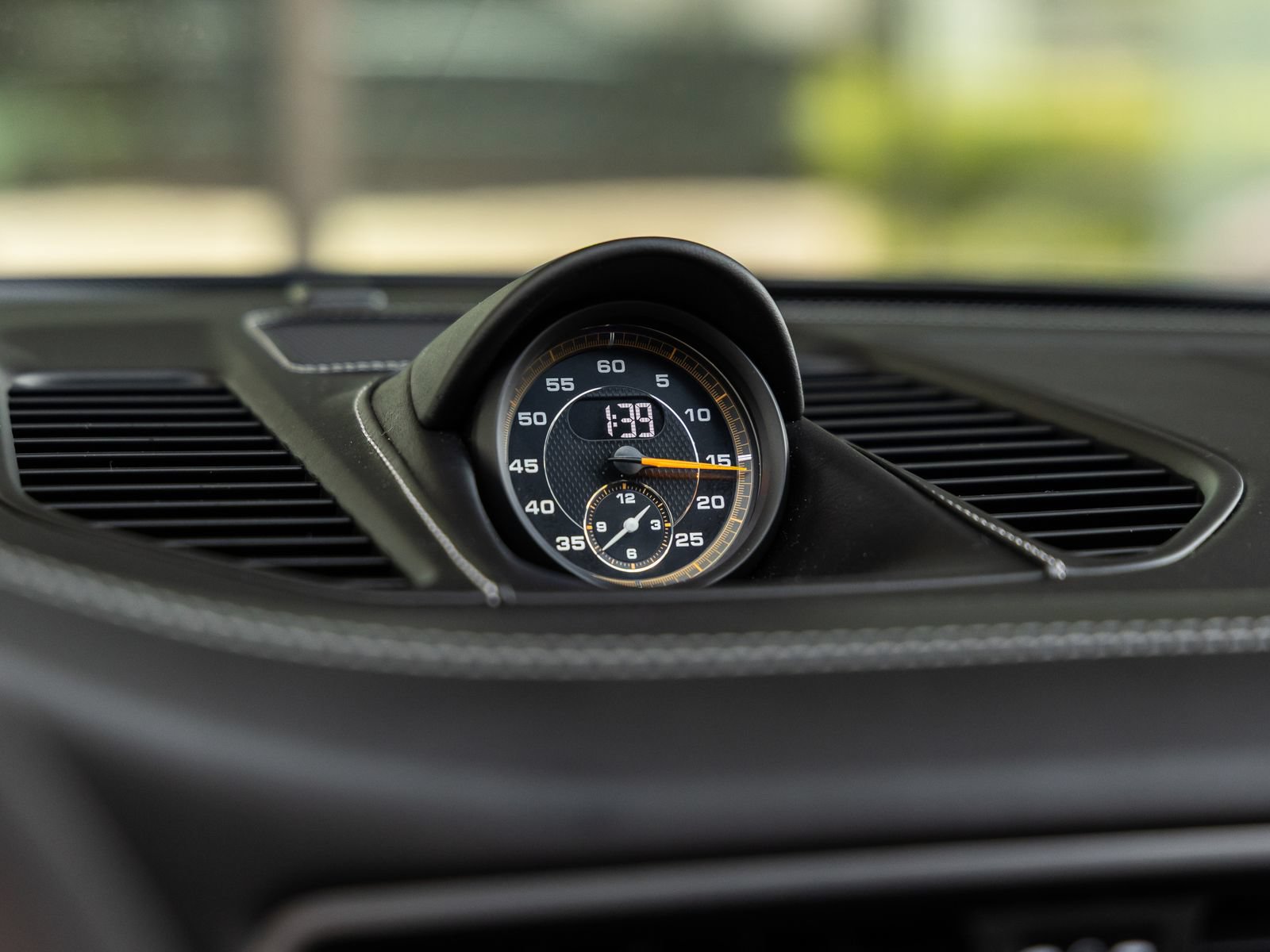 Certified 2018 Porsche 911 GT3 RWD image 39