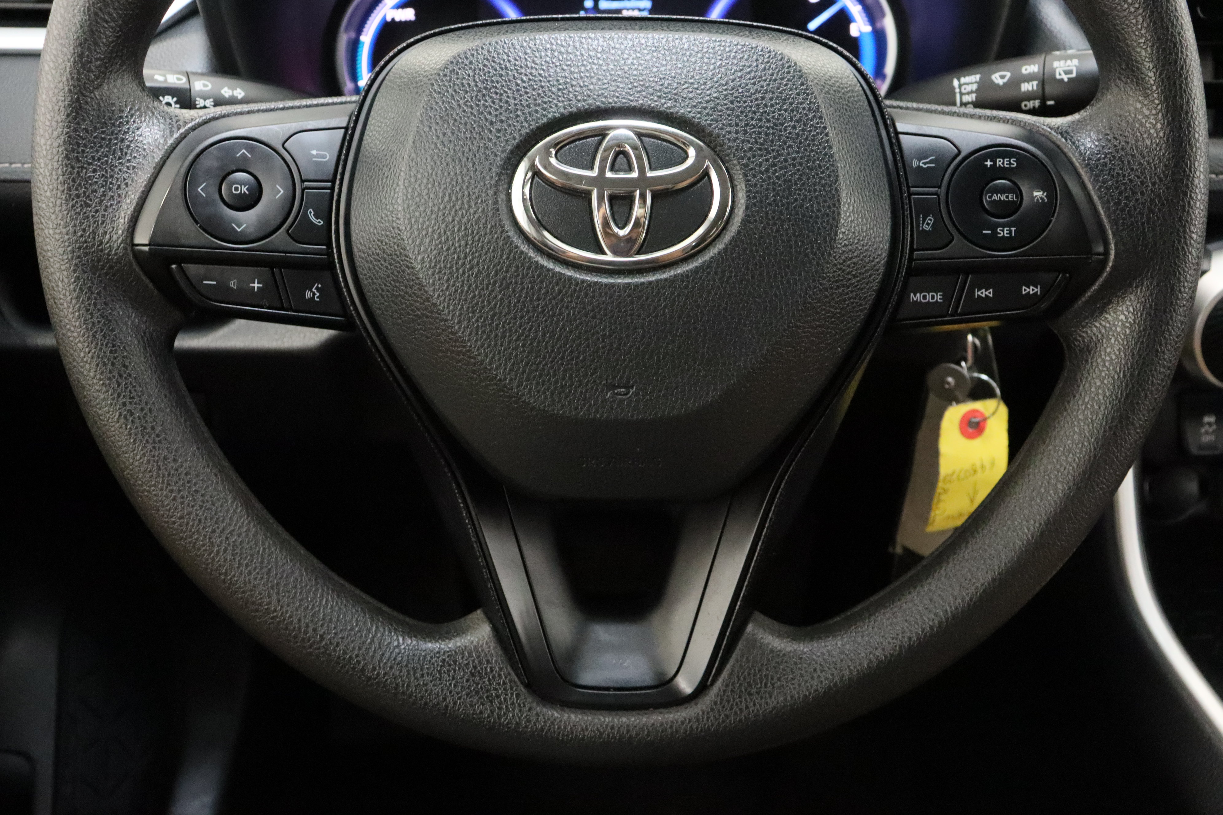Certified 2025 Toyota RAV4 LE AWD/4WD image 22