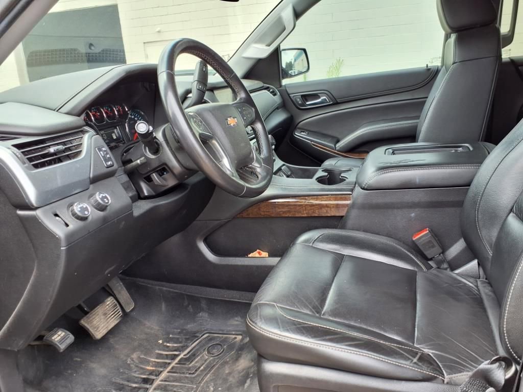 Used 2019 Chevrolet Suburban LT image 10