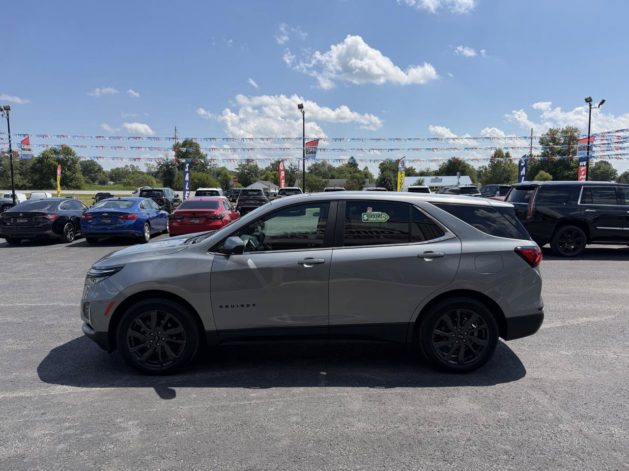 Used 2024 Chevrolet Equinox LT FWD image 9