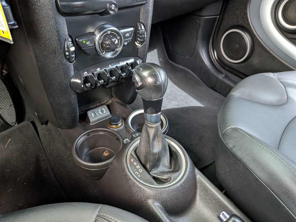 Used 2014 MINI Cooper Convertible image 20