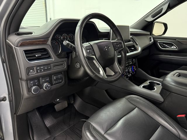 Used 2021 Chevrolet Suburban Z71 w/ Z71 Signature Package AWD/4WD image 8