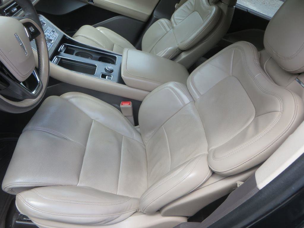 Used 2020 Lincoln Aviator Reserve w/ Equipment Group 202A image 24