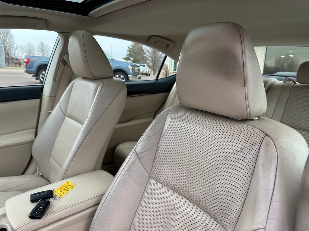 Used 2014 Lexus ES 350 w/ Luxury Package image 13