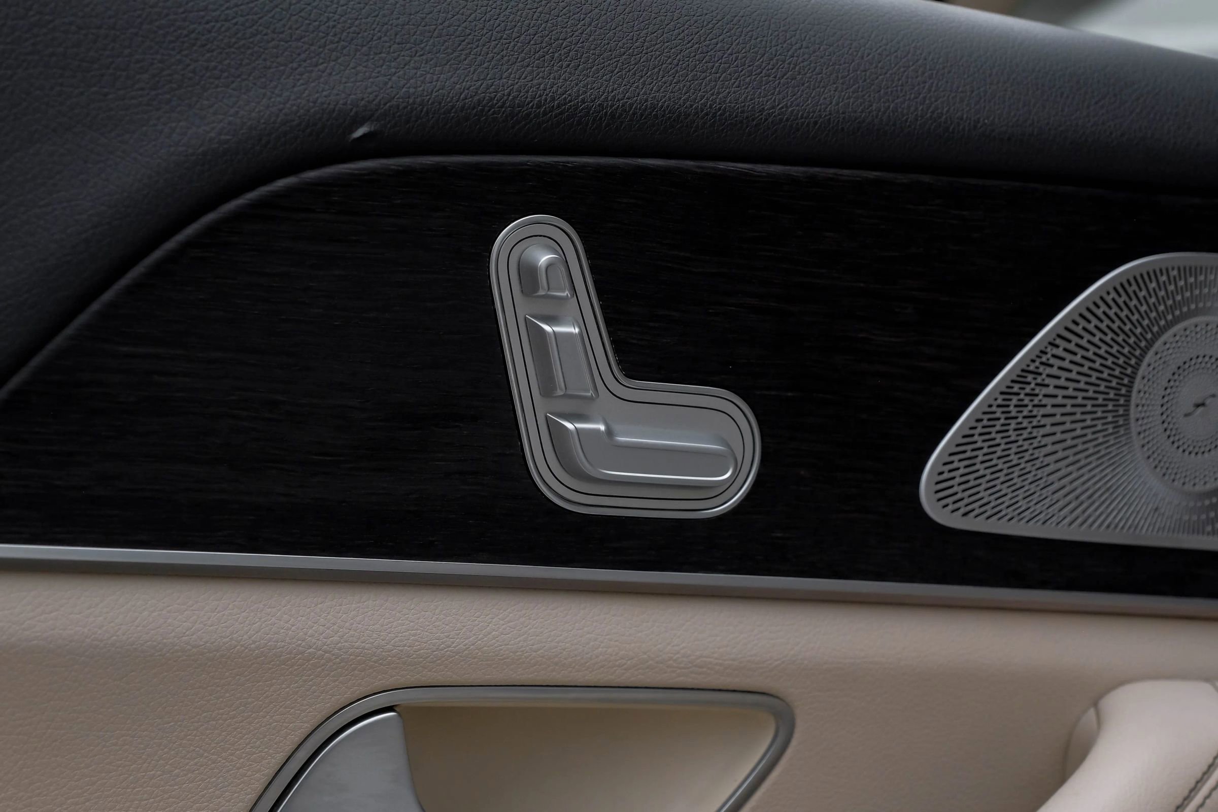 Used 2020 Mercedes-Benz GLS 450 4MATIC image 50