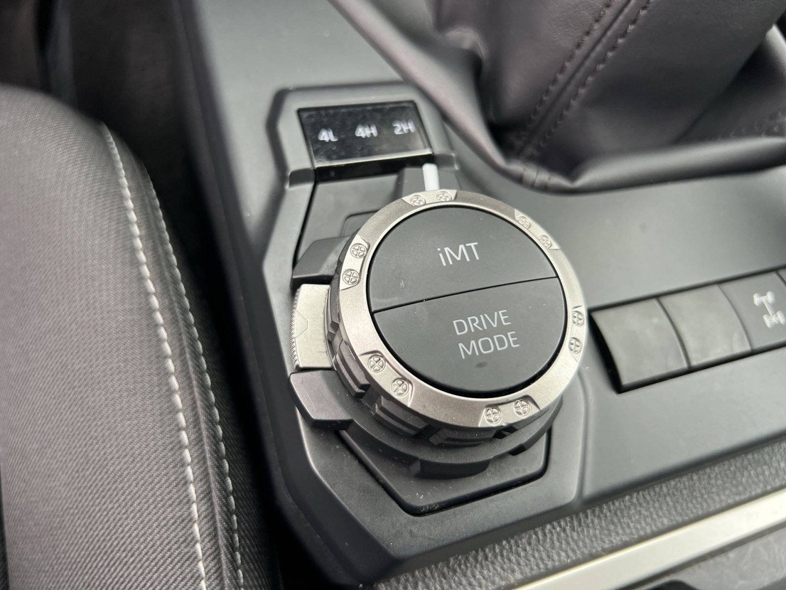 Used 2024 Toyota Tacoma TRD Off-Road w/ TRD Off Road Upgrade Package image 29