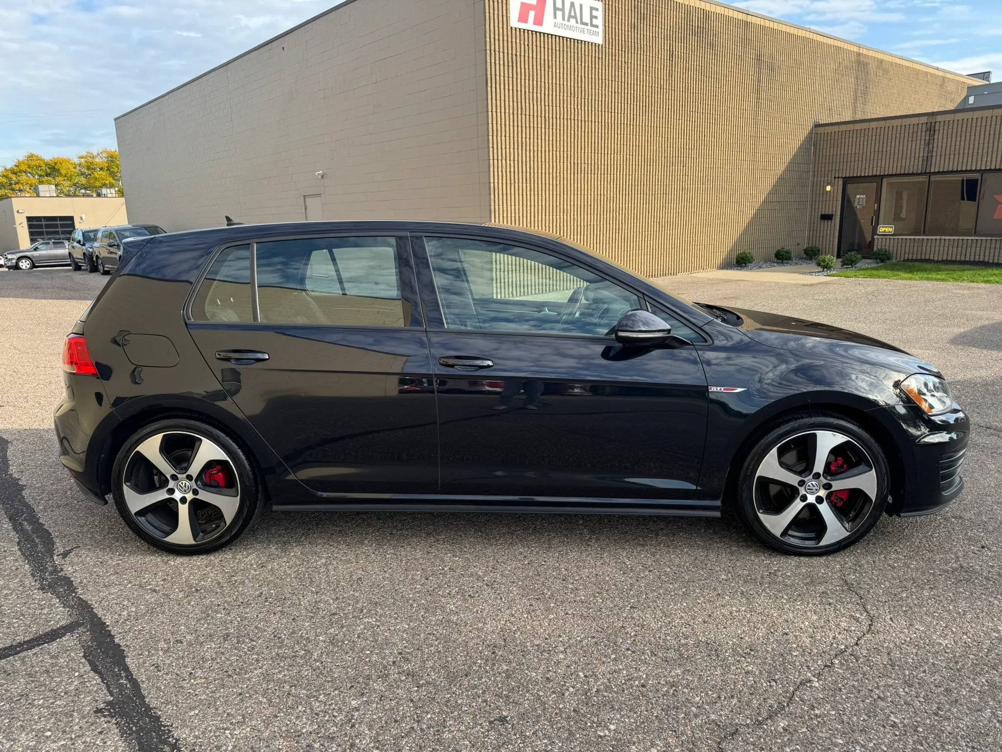 Used 2016 Volkswagen GTI S FWD image 11