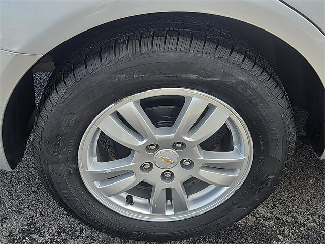 Used 2012 Chevrolet Sonic LS image 9