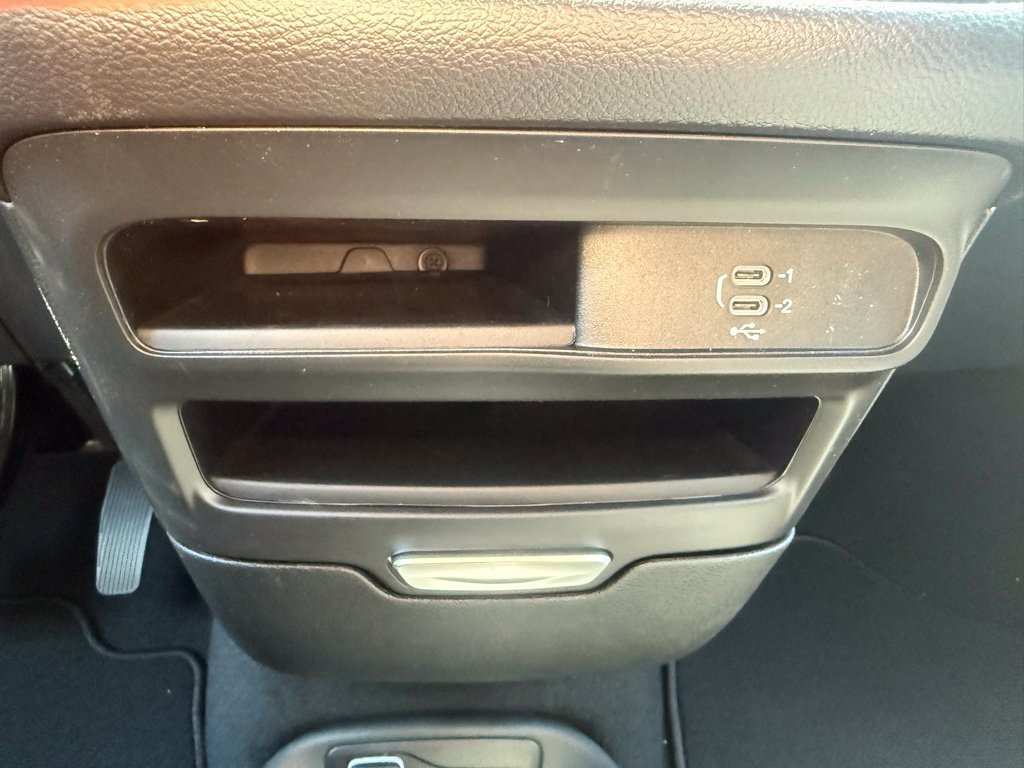 New 2027 Chrysler Pacifica Select w/ Family Tech Group FWD image 21