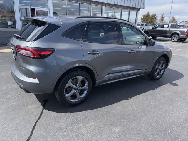 Certified 2024 Ford Escape ST-Line w/ Tech Pack #1 AWD/4WD image 3