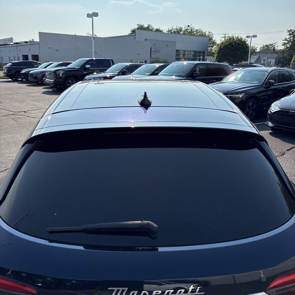 Used 2023 Maserati Grecale Modena AWD/4WD image 10