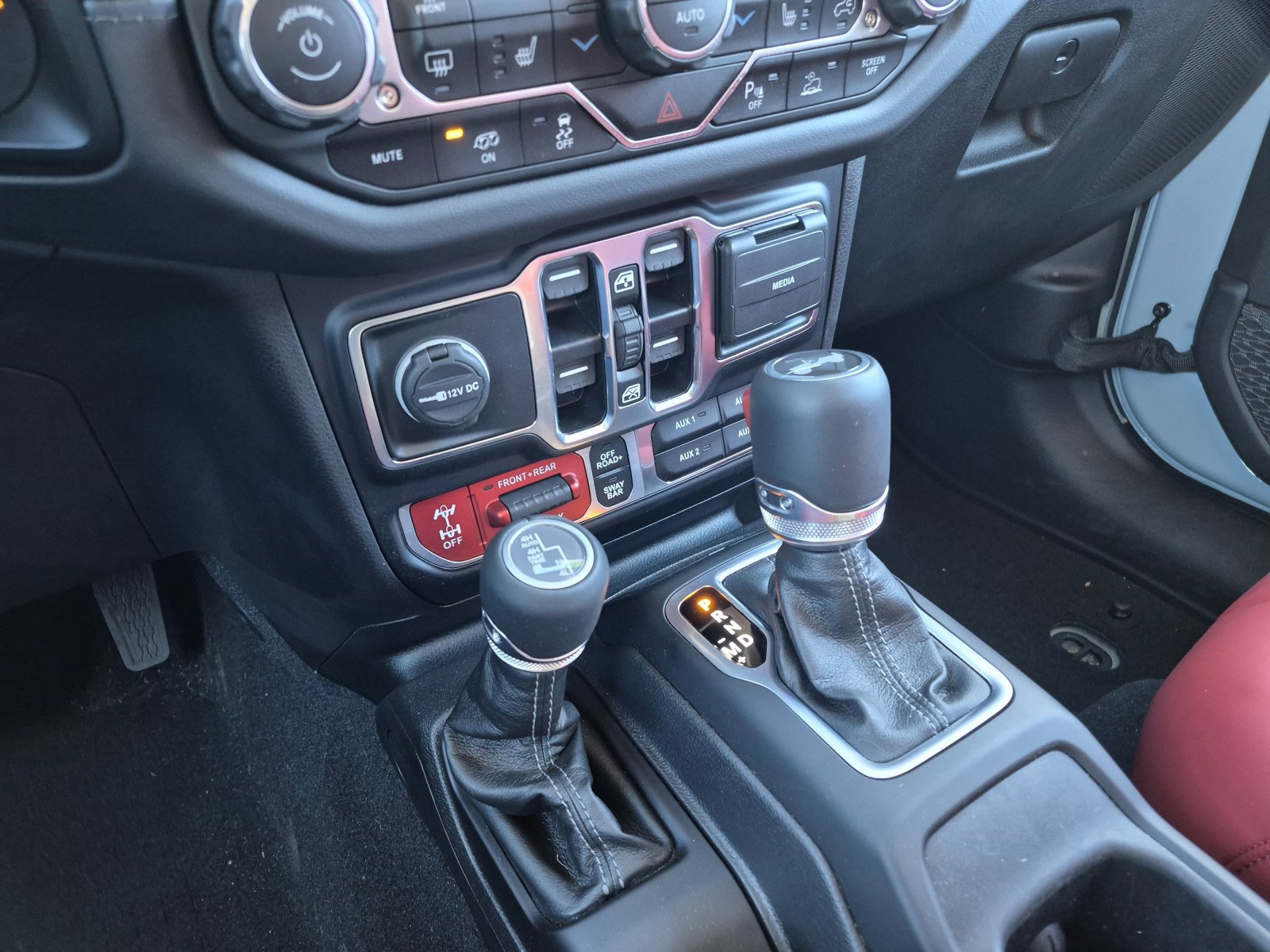 Used 2024 Jeep Wrangler Rubicon 392 image 12