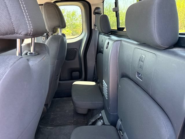 Certified 2025 Nissan Frontier SV RWD image 12