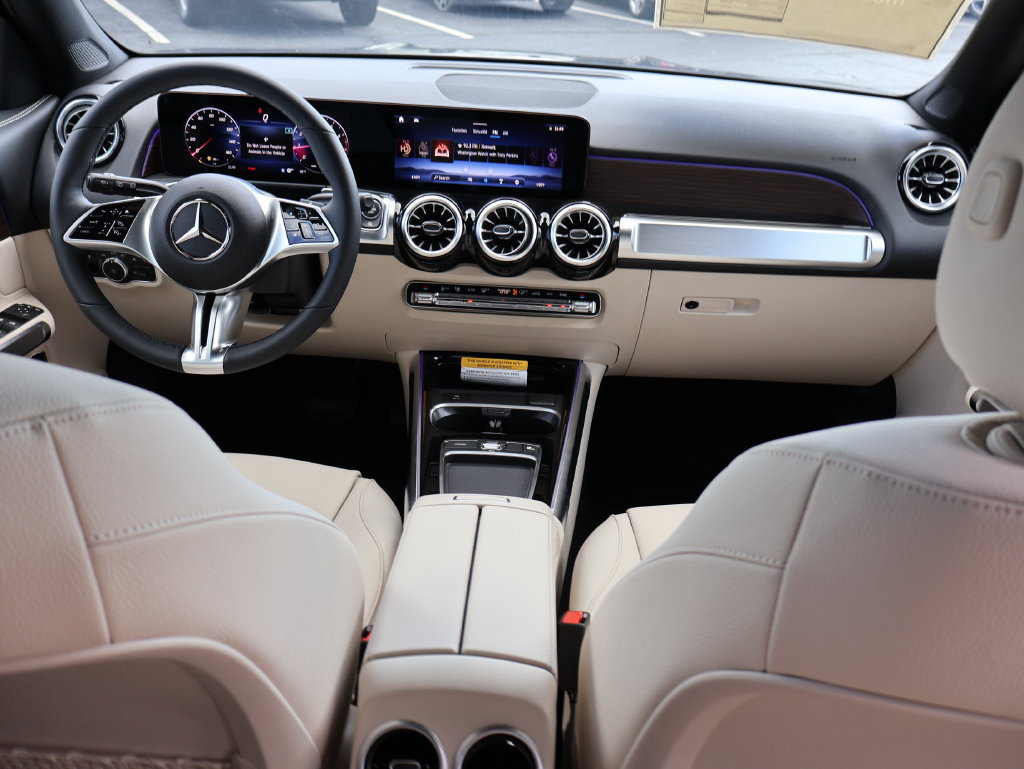 New 2026 Mercedes-Benz GLB 250 4MATIC image 13