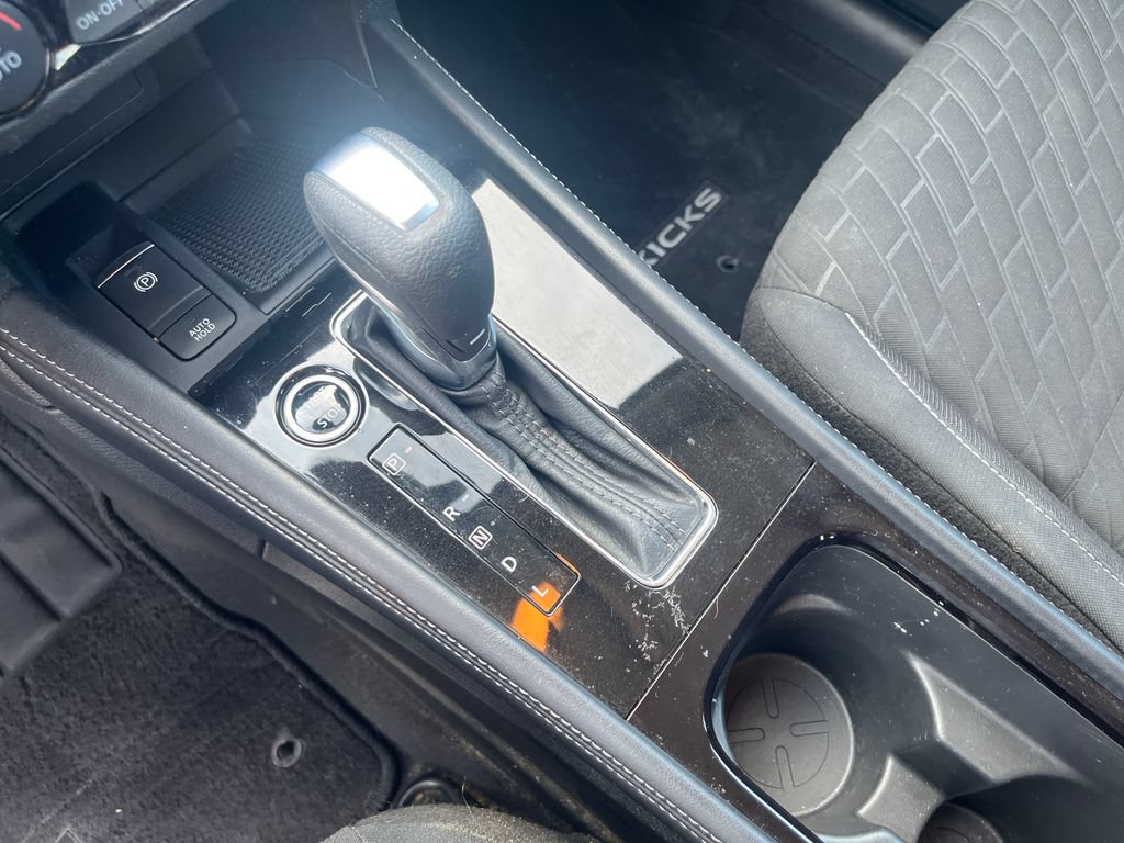 Certified 2022 Nissan Kicks SV FWD image 23