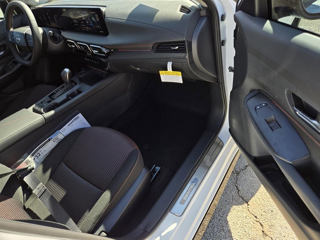 New 2026 Nissan Sentra SR w/ Floor Mat Package image 7
