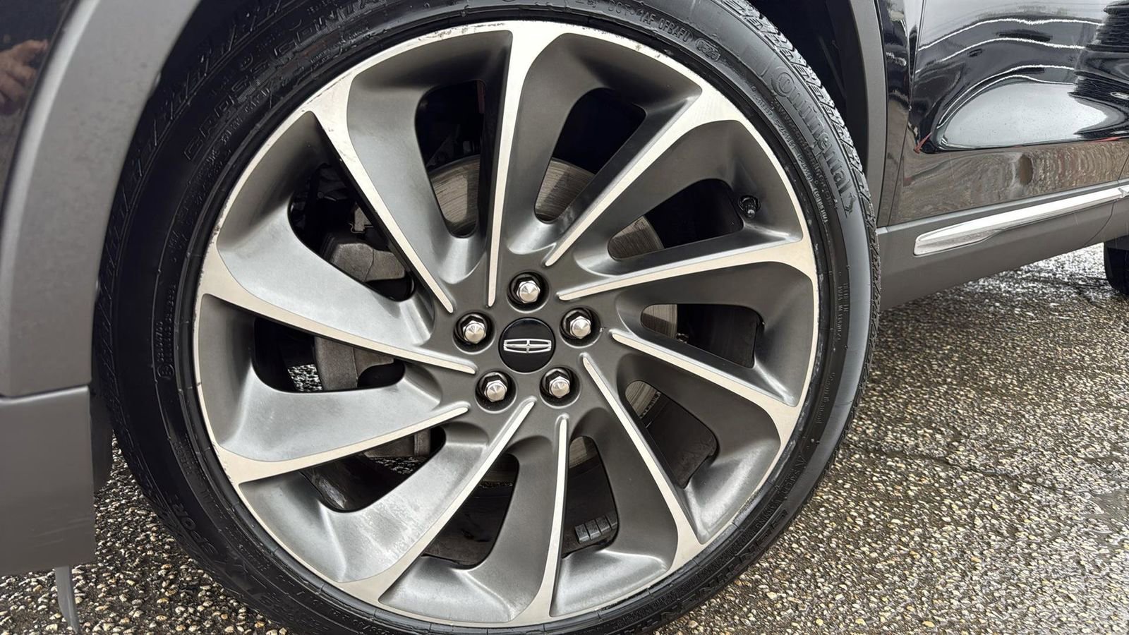 Used 2022 Lincoln Nautilus Reserve w/ Equipment Group 201A image 9