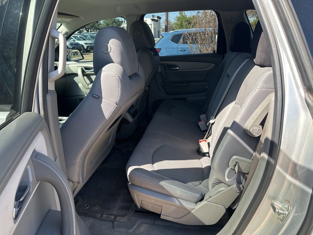 Used 2015 Chevrolet Traverse LS image 12