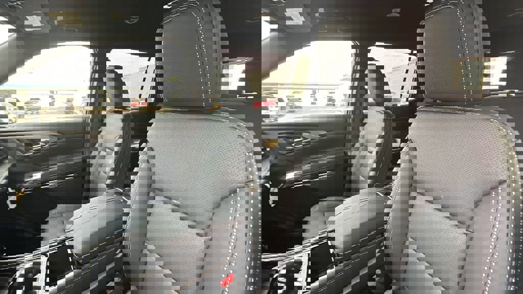 New 2026 Chevrolet Traverse LT w/ Midnight/Sport Edition image 12