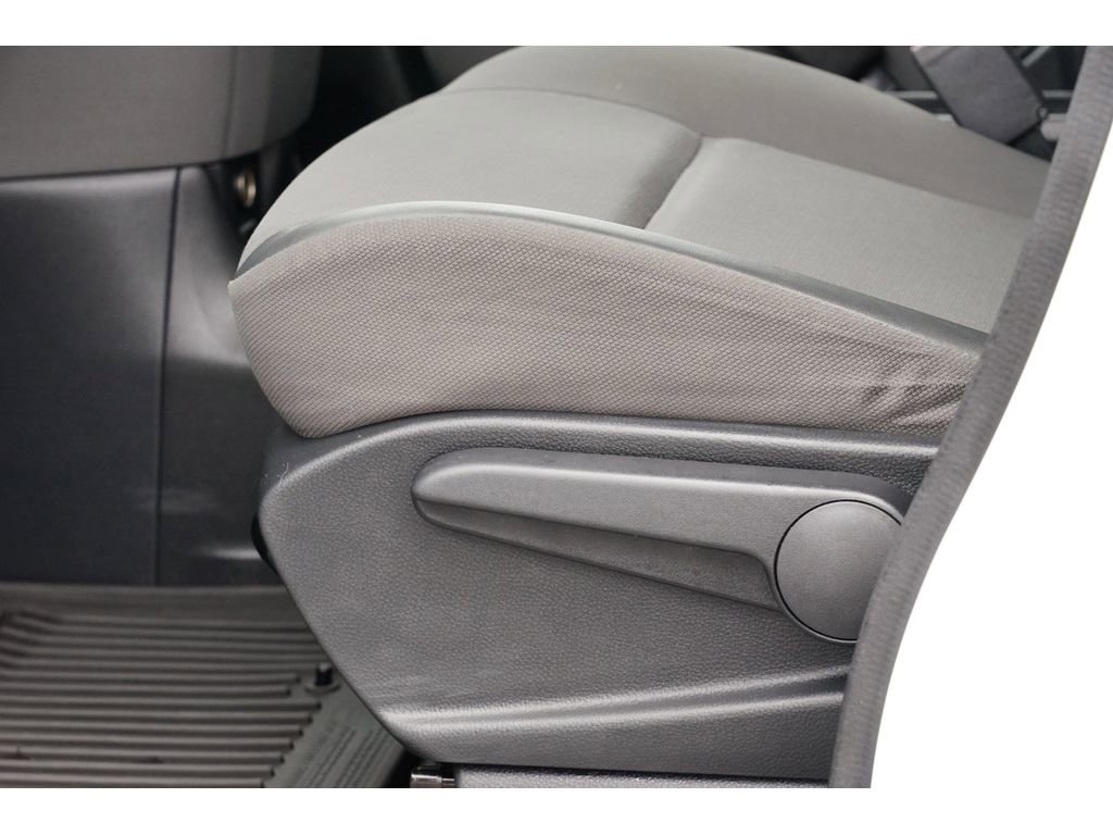 Used 2018 Nissan NV200 SV w/ Navigation Package image 17