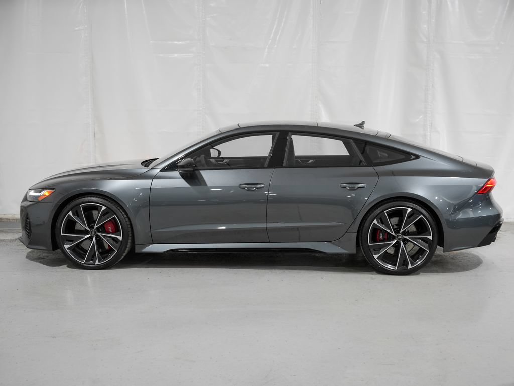 Used 2023 Audi RS 7 Sportback w/ Black Optic Package AWD/4WD image 2