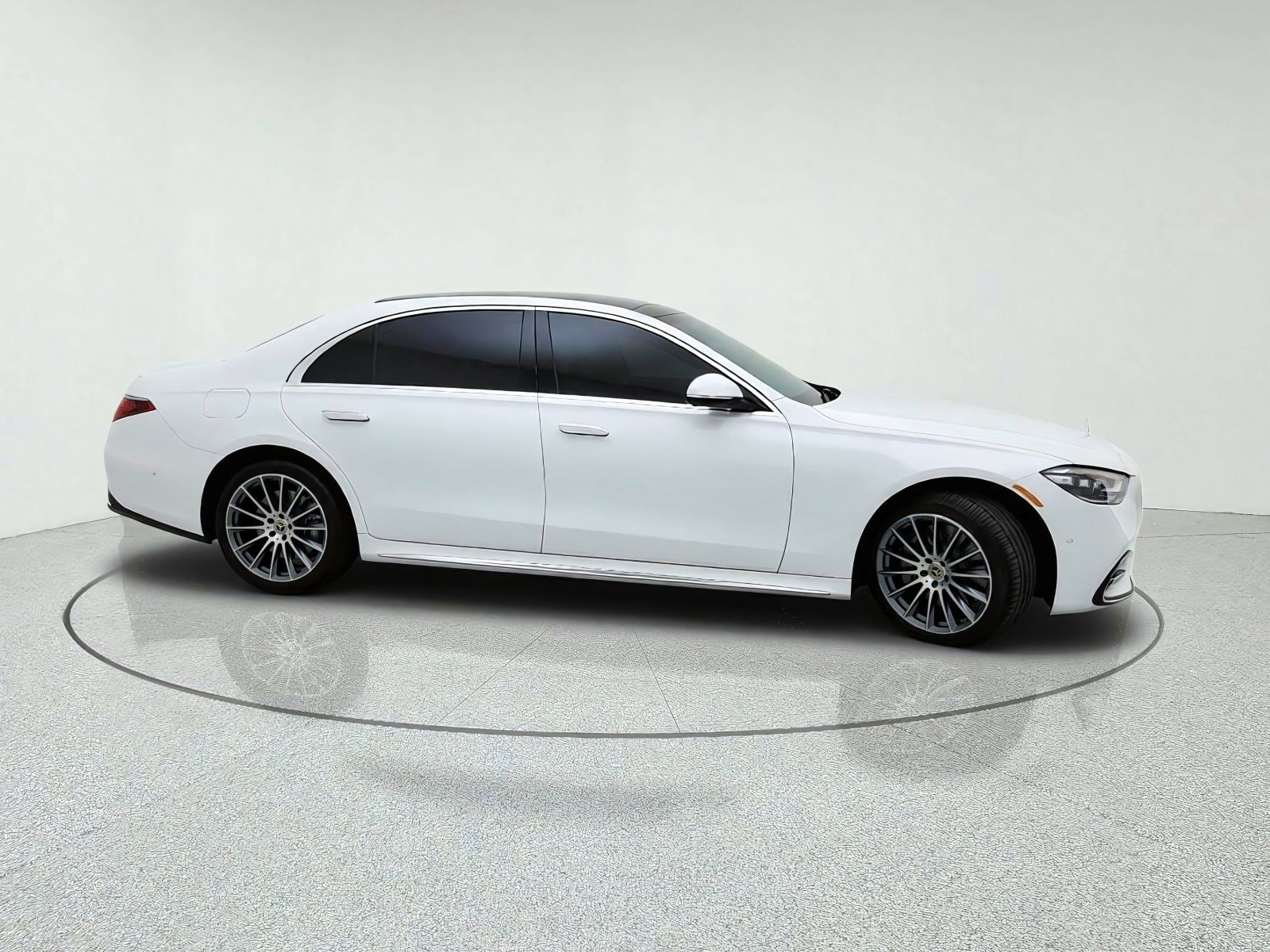 Certified 2025 Mercedes-Benz S 580 4MATIC Sedan image 6