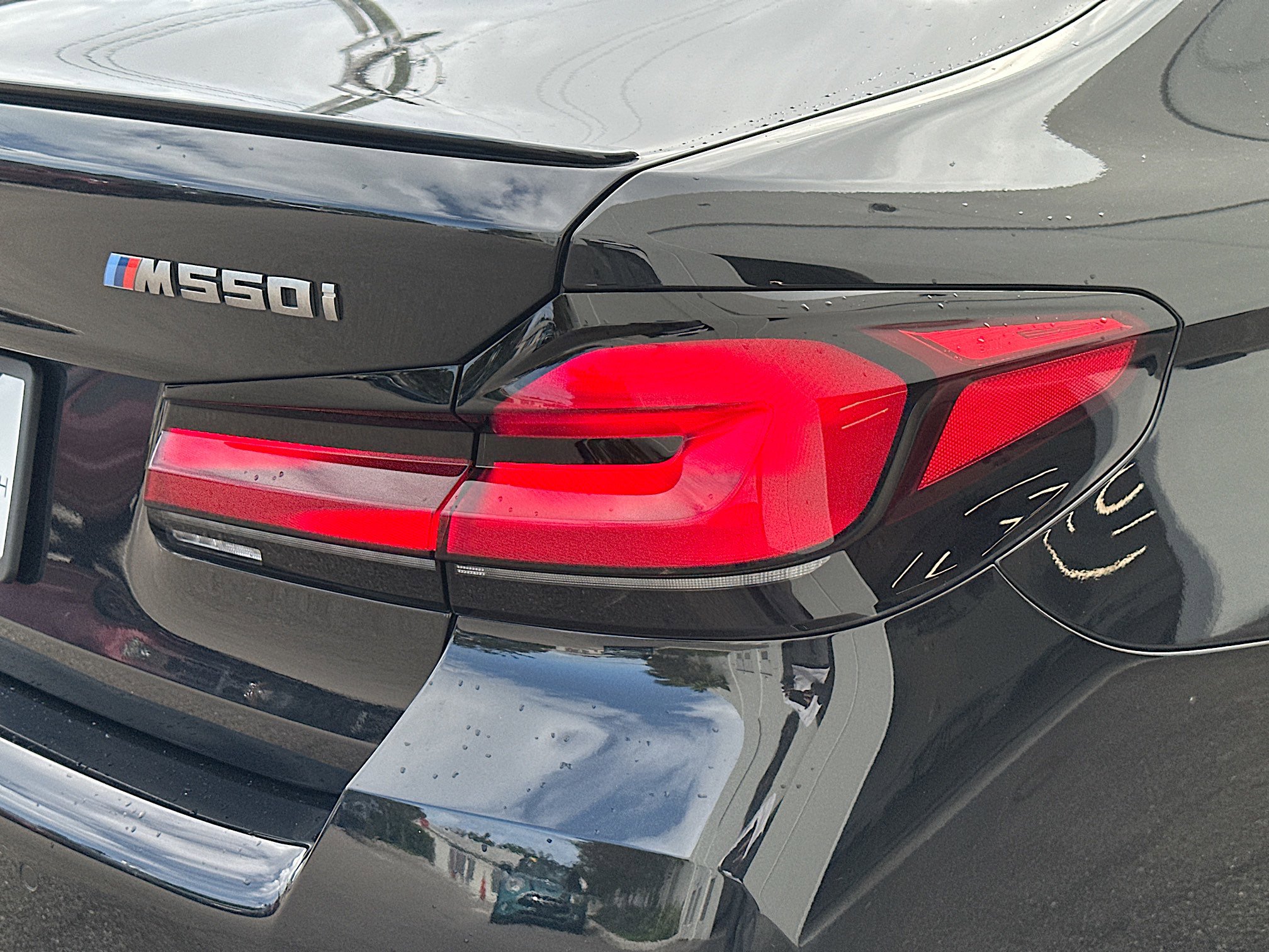 Used 2023 BMW M550i xDrive image 22