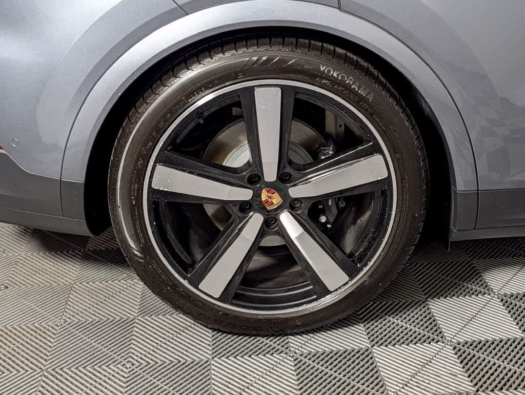 New 2026 Porsche Cayenne S AWD/4WD image 13
