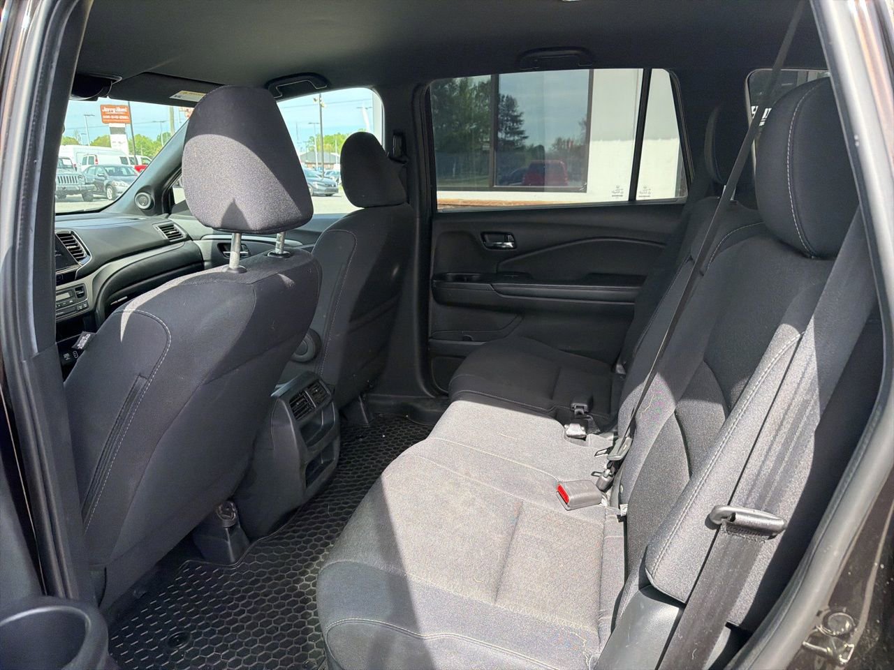 Used 2021 Honda Passport Sport image 5