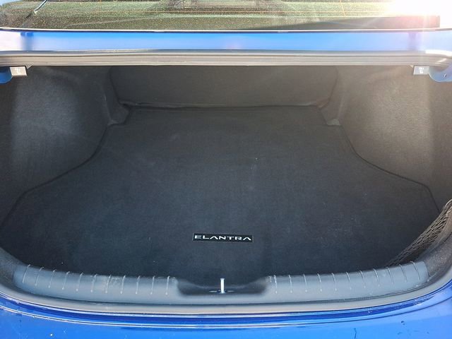 Used 2025 Hyundai Elantra Sport image 28