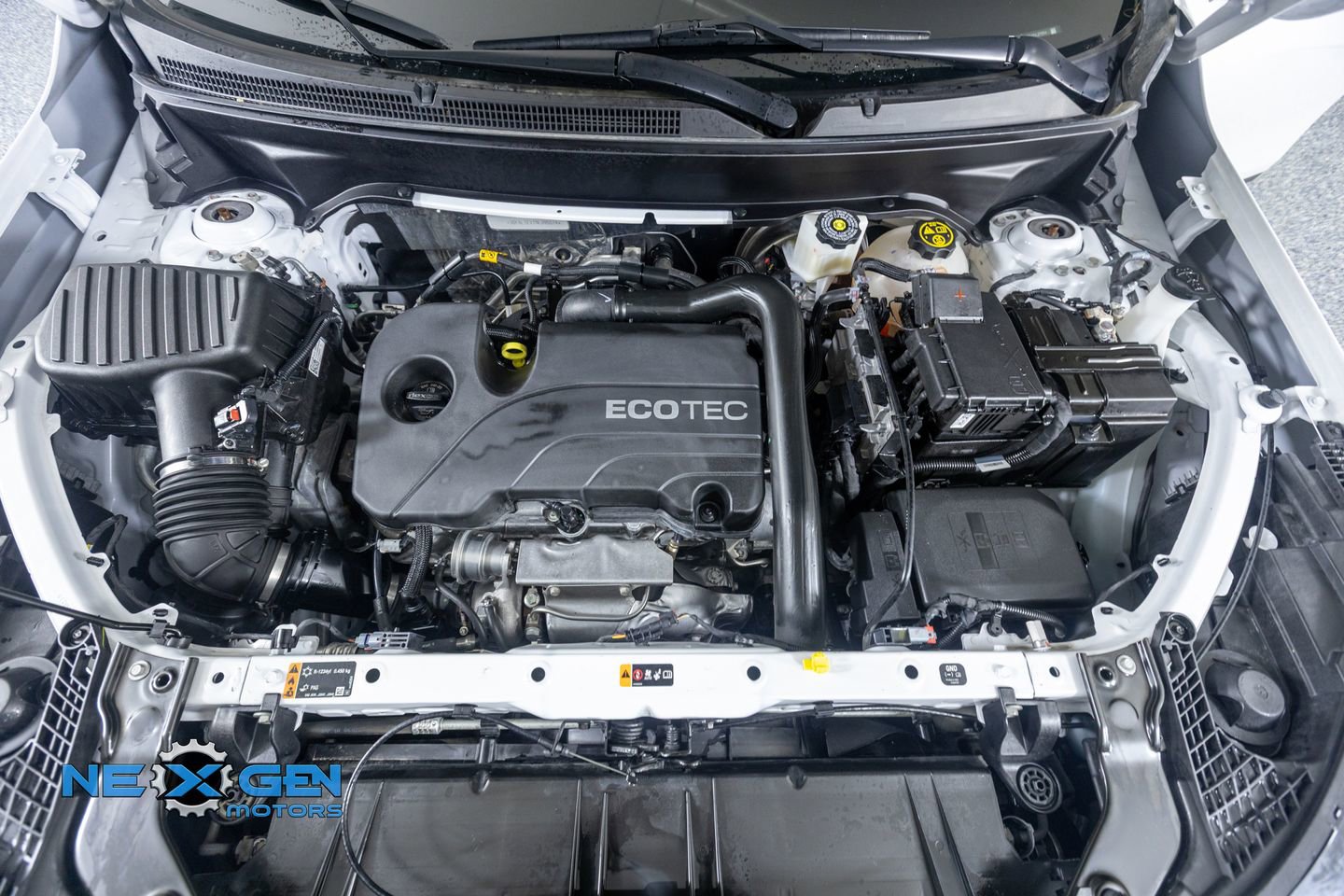 Used 2022 GMC Terrain SLE w/ Driver Convenience Package image 48