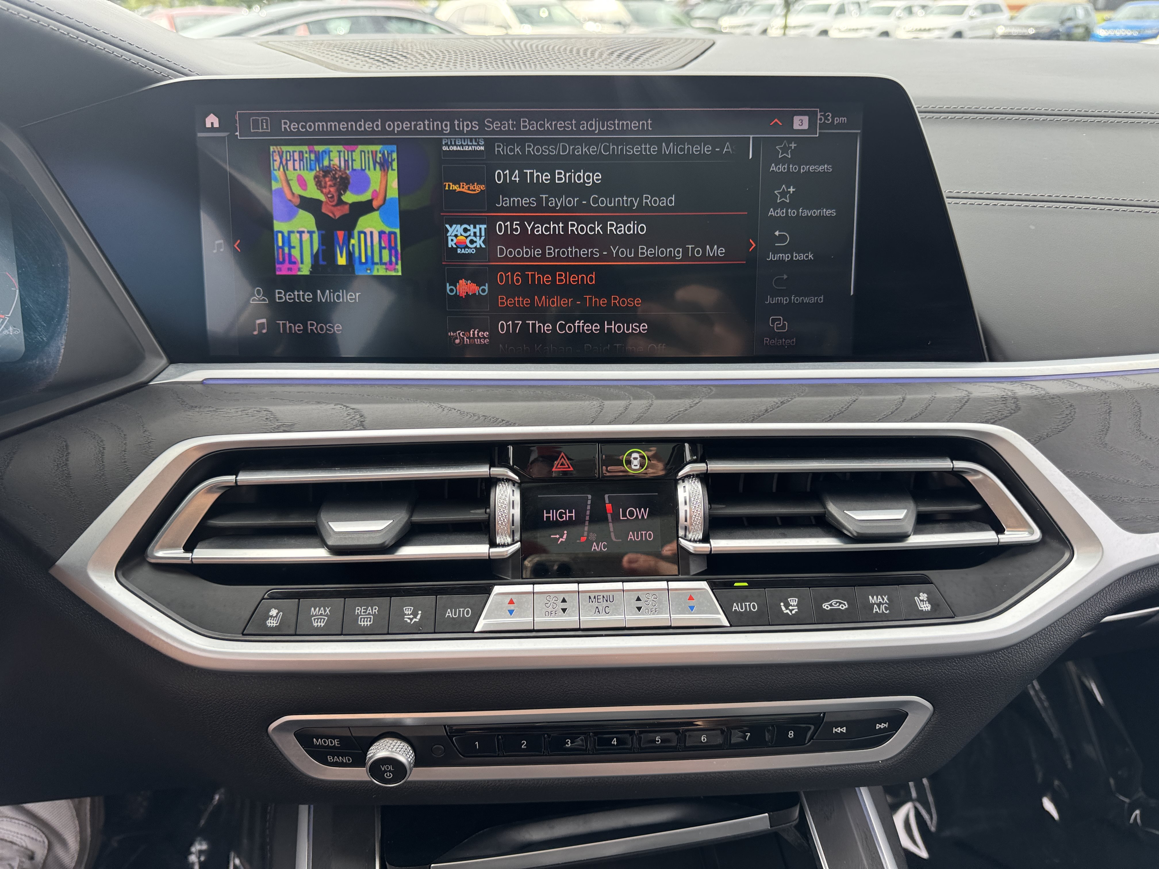 Used 2022 BMW X7 xDrive40i w/ Executive Package AWD/4WD image 30