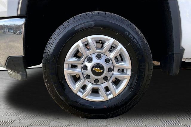 Used 2025 Chevrolet Silverado 2500 LT w/ Convenience Package image 21