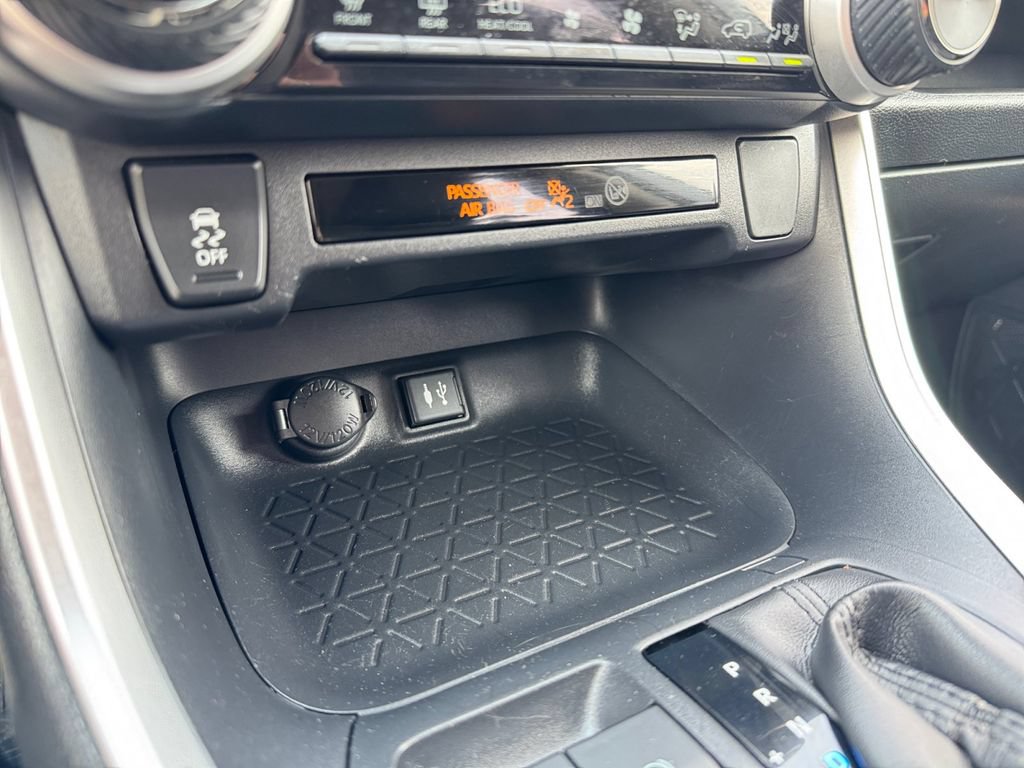 Certified 2019 Toyota RAV4 LE w/ All Weather Liner Package AWD/4WD image 24
