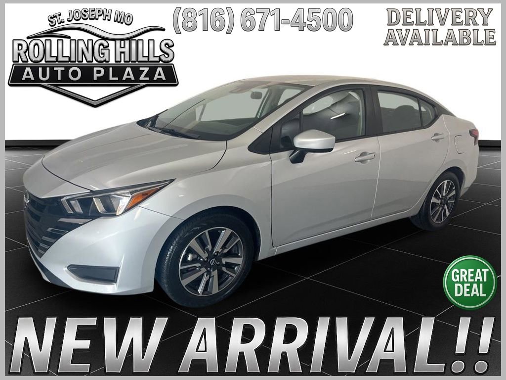Used 2023 Nissan Versa SV FWD image 1