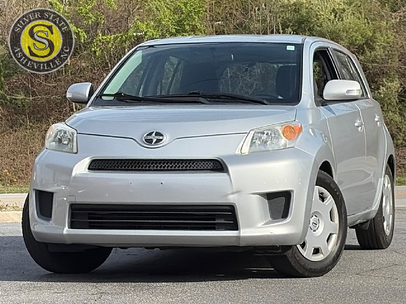Used 2008 Scion xD image 1