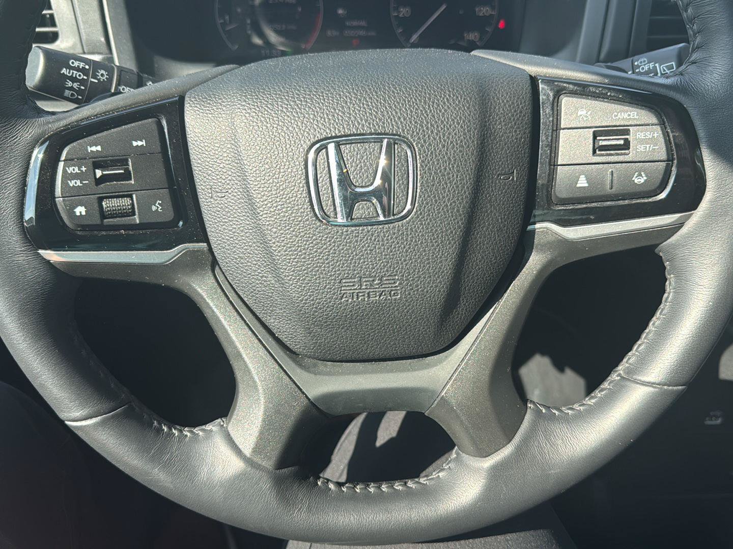 Used 2025 Honda Odyssey EX-L image 12