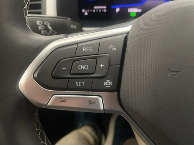 Certified 2023 Volkswagen Atlas Cross Sport SE image 15