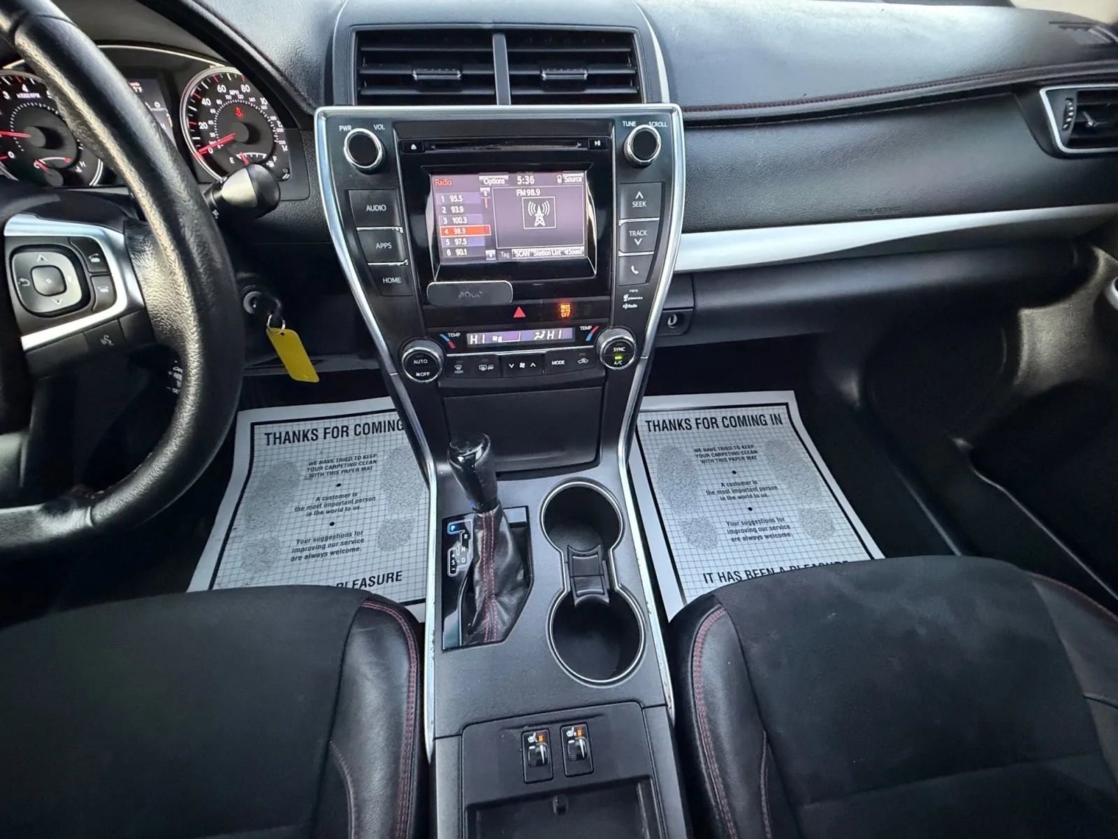 Used 2015 Toyota Camry XSE image 12