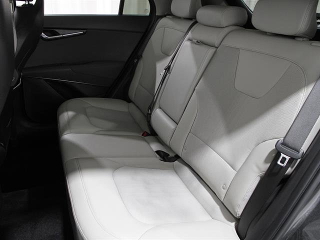 Used 2023 Kia Niro EX Touring image 20