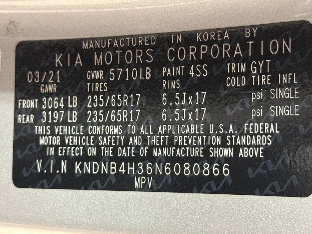 Used 2022 Kia Carnival LX image 20