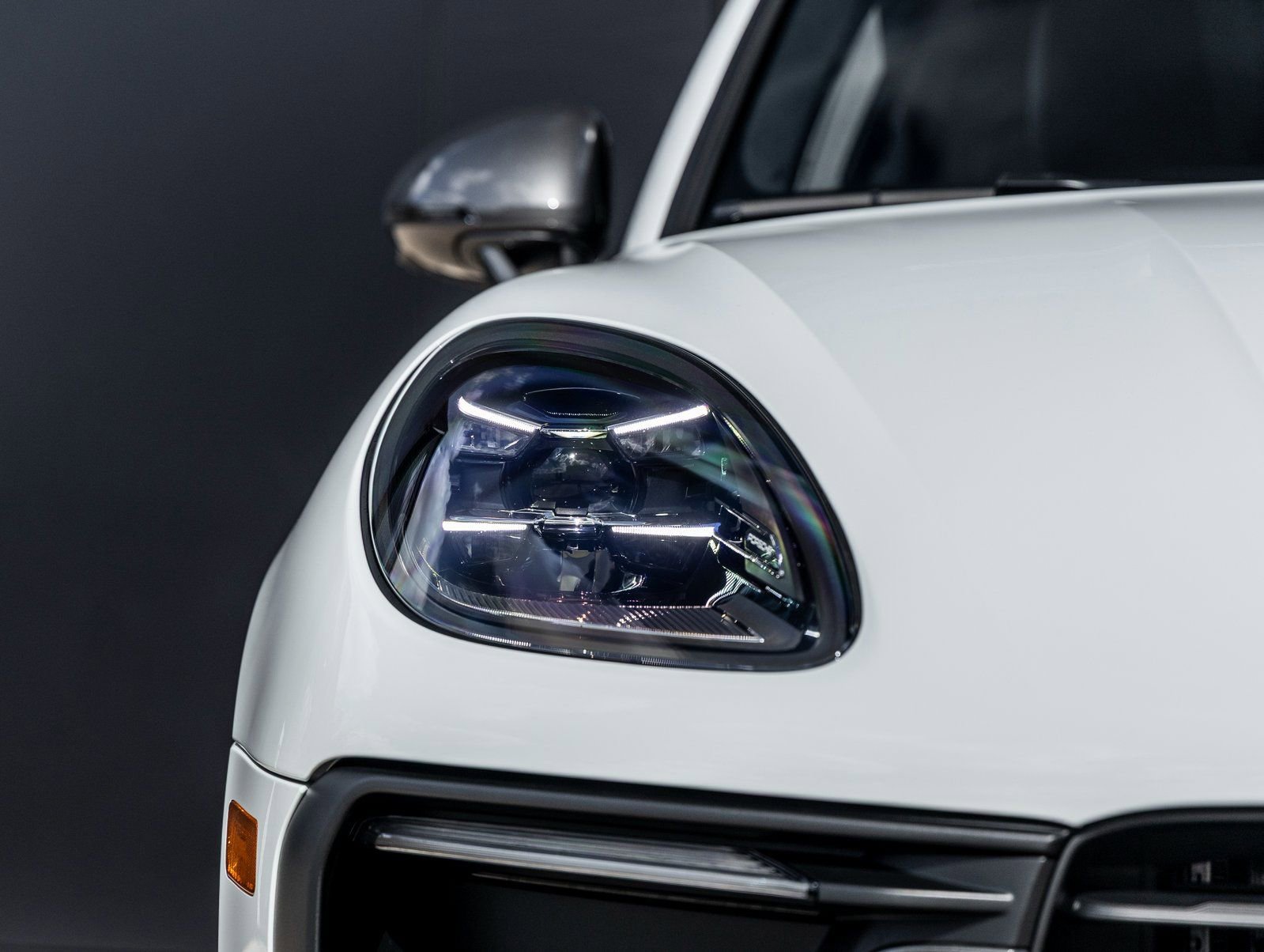 New 2026 Porsche Macan Turbo image 19