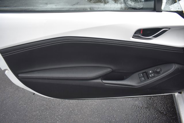 Used 2021 MAZDA MX-5 Miata RF Grand Touring image 12
