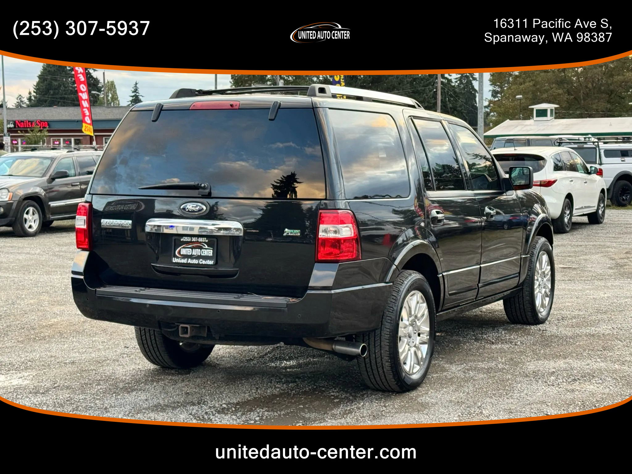 Used 2013 Ford Expedition Limited image 4