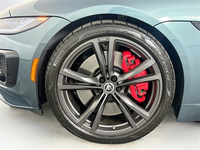 Certified 2024 Jaguar F-TYPE R image 32