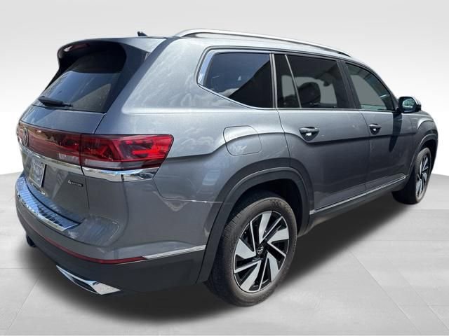 Used 2025 Volkswagen Atlas SEL image 6