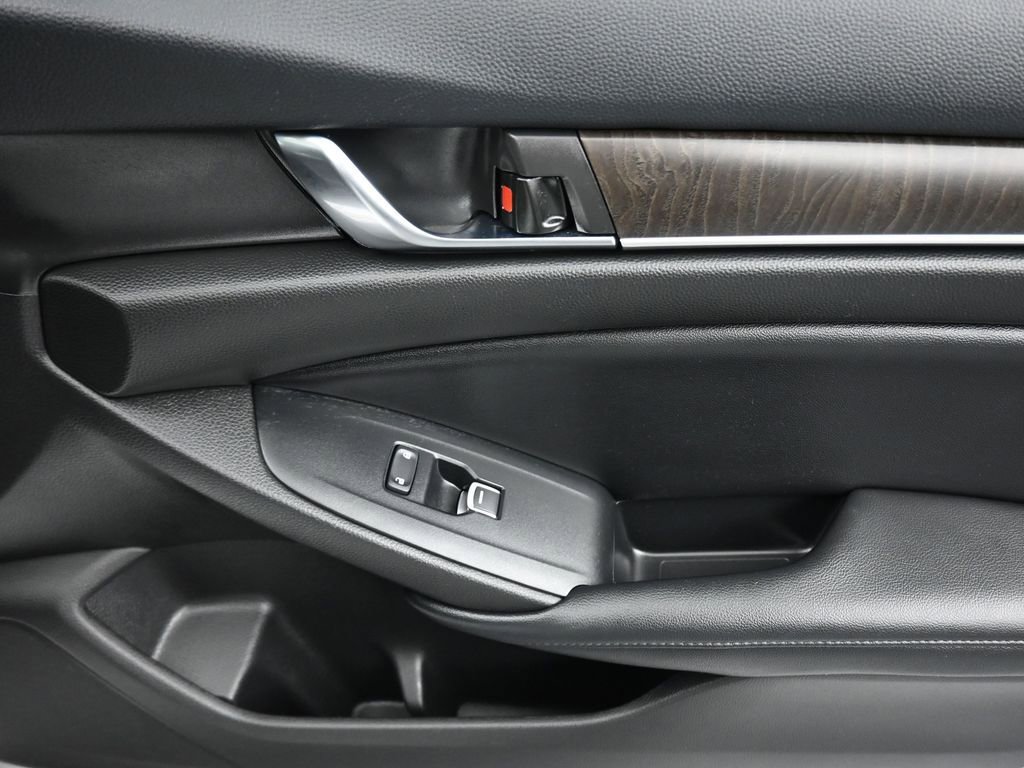 Used 2022 Honda Accord EX-L image 43