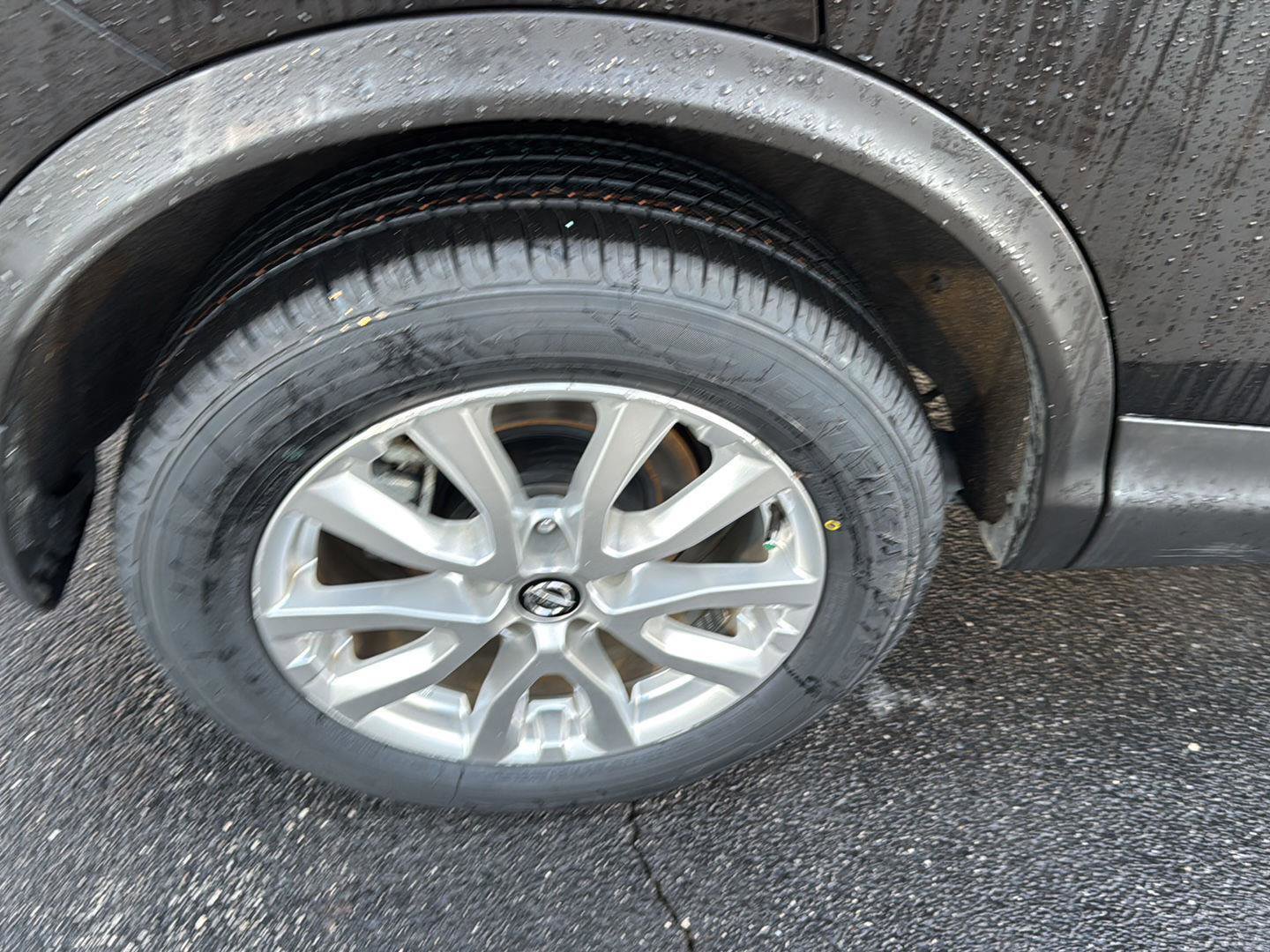 Used 2021 Nissan Rogue Sport SV image 33