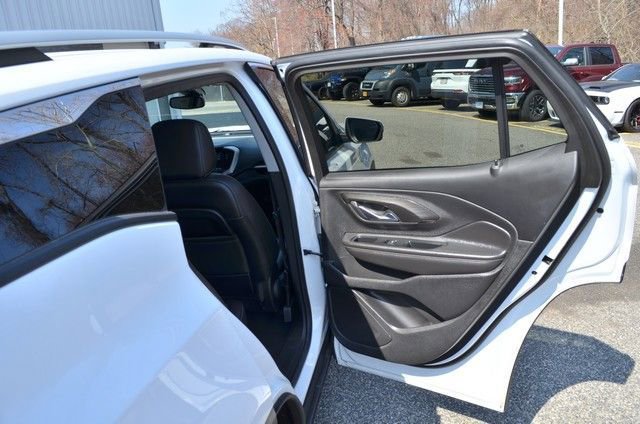 Used 2022 GMC Terrain SLT AWD/4WD image 34