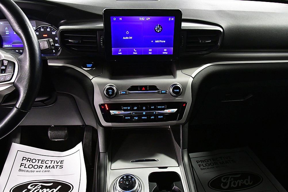 Used 2023 Ford Explorer XLT image 25